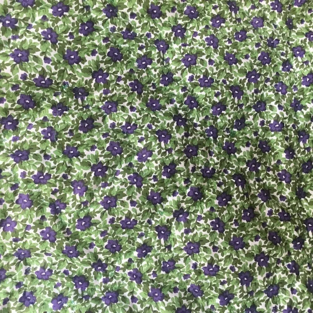 NWT Hand Crafted Lavender Florals With Gorgeous Coordinating Colors Quilt